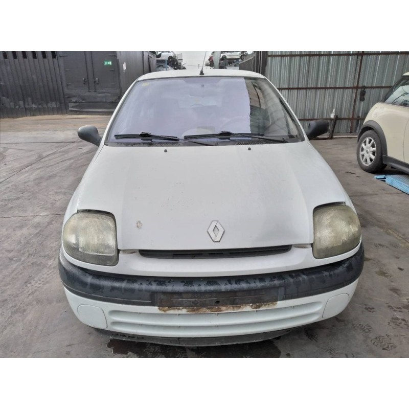 renault clio ii fase i (b/cbo) del año 2000