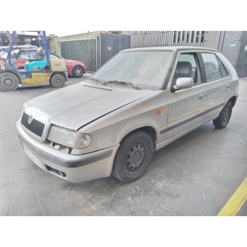 skoda felicia berlina ( 791) del año 1998