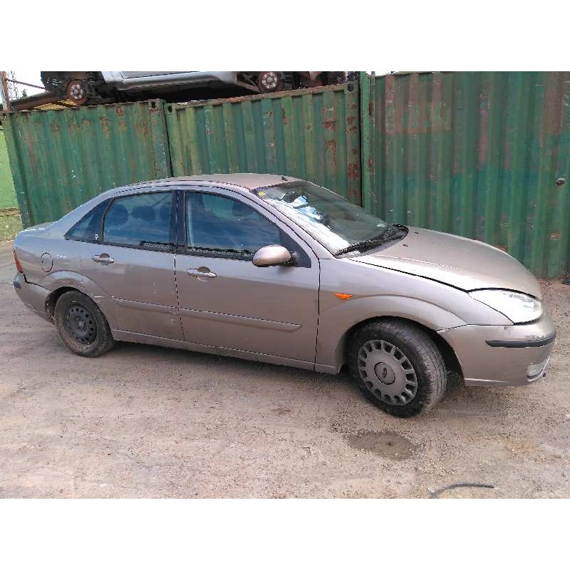 ford focus berlina (cak) del año 2004