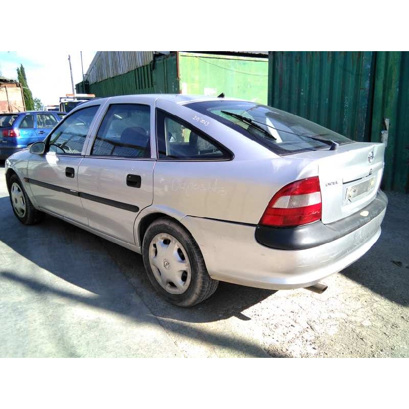 opel vectra b berlina del año 1998