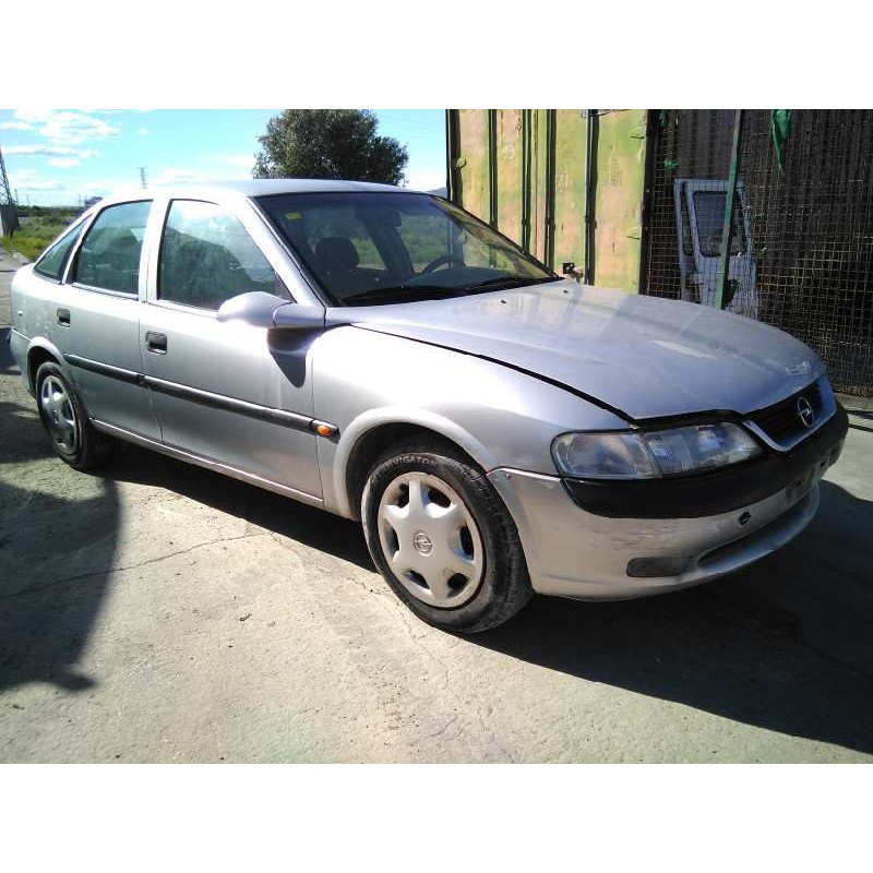opel vectra b berlina del año 1998