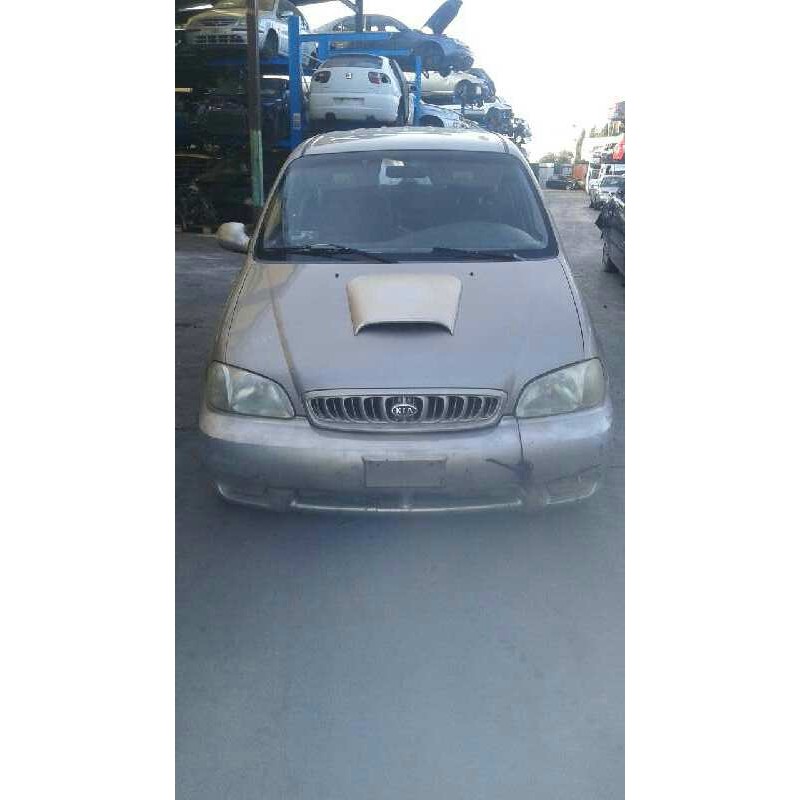 kia carnival del año 2001