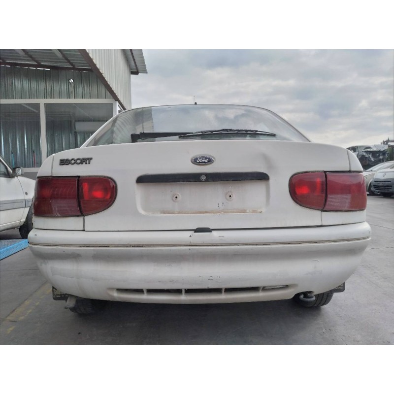 ford escort berlina/turnier del año 1994