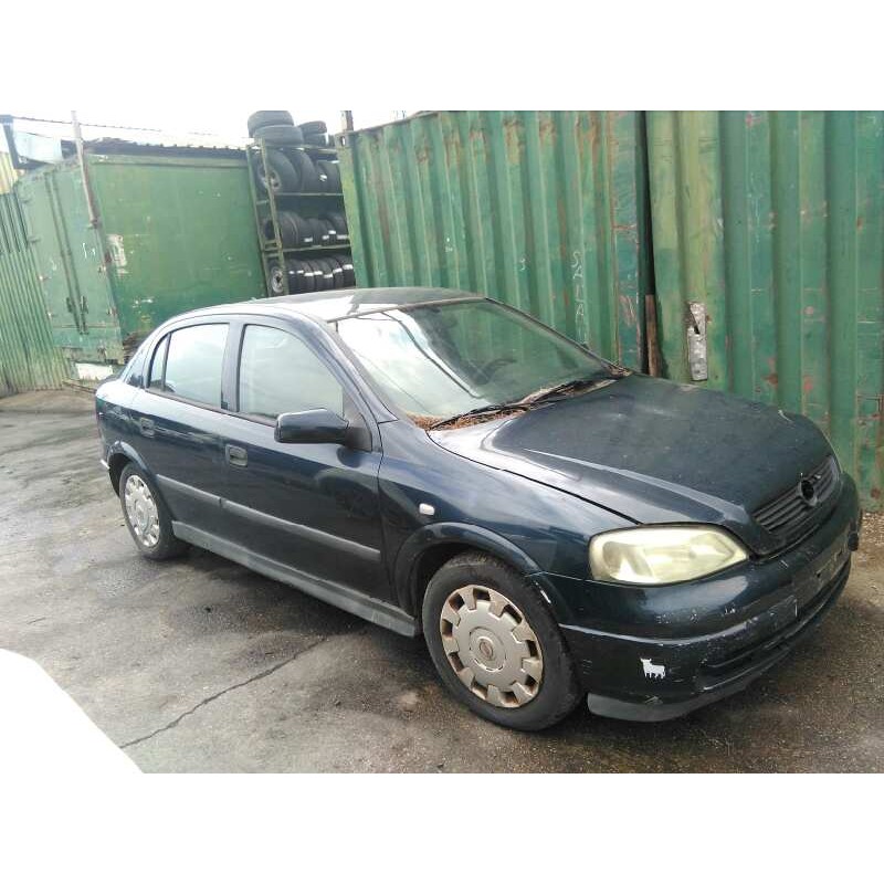opel astra g berlina del año 2002