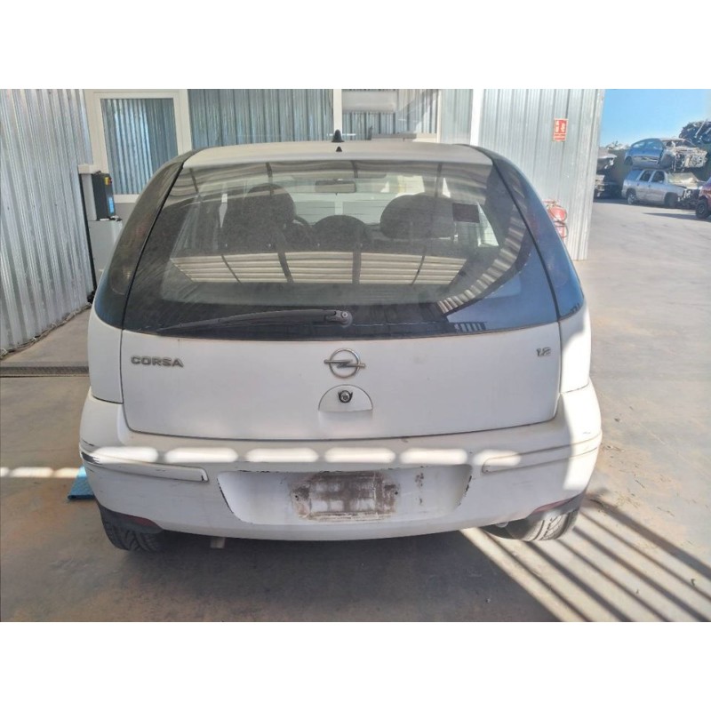 opel corsa c del año 2004