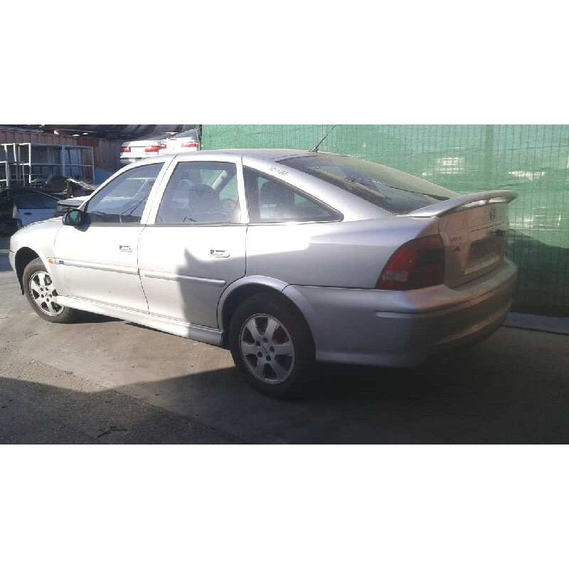 opel vectra b berlina del año 2001