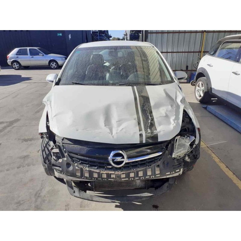 opel corsa d del año 2012