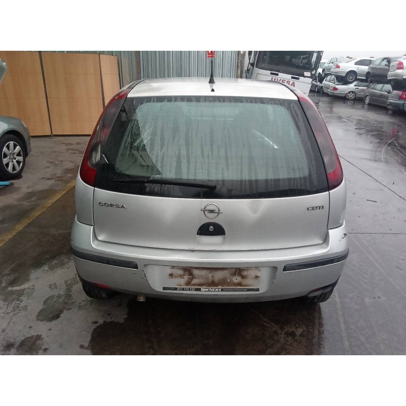 opel corsa c del año 2004