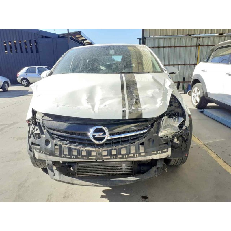 opel corsa d del año 2012