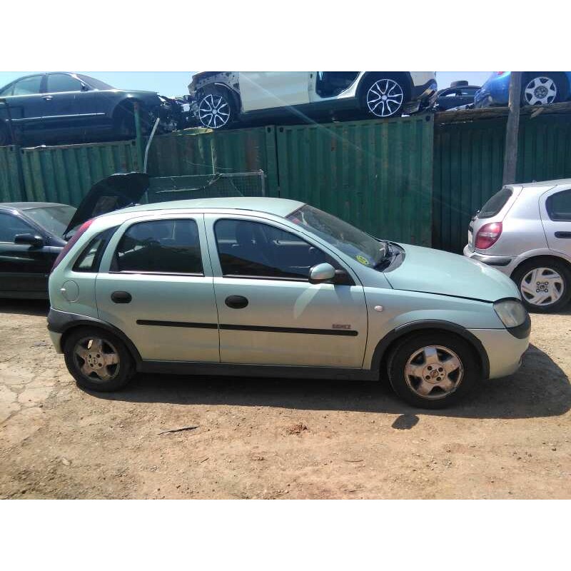 opel corsa c del año 2001