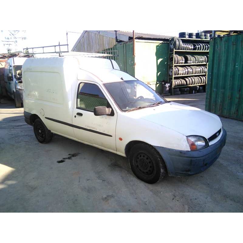 ford fiesta courier del año 2000