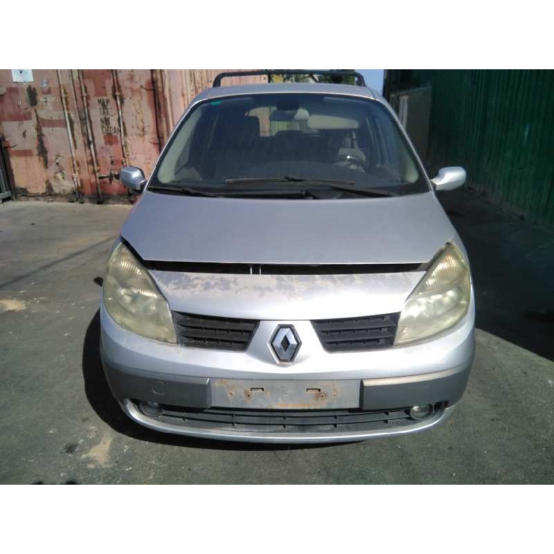 renault scenic ii del año 2004