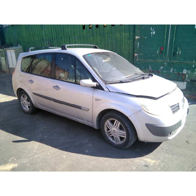 renault scenic ii del año 2004