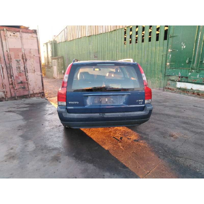 volvo v70 familiar del año 2004