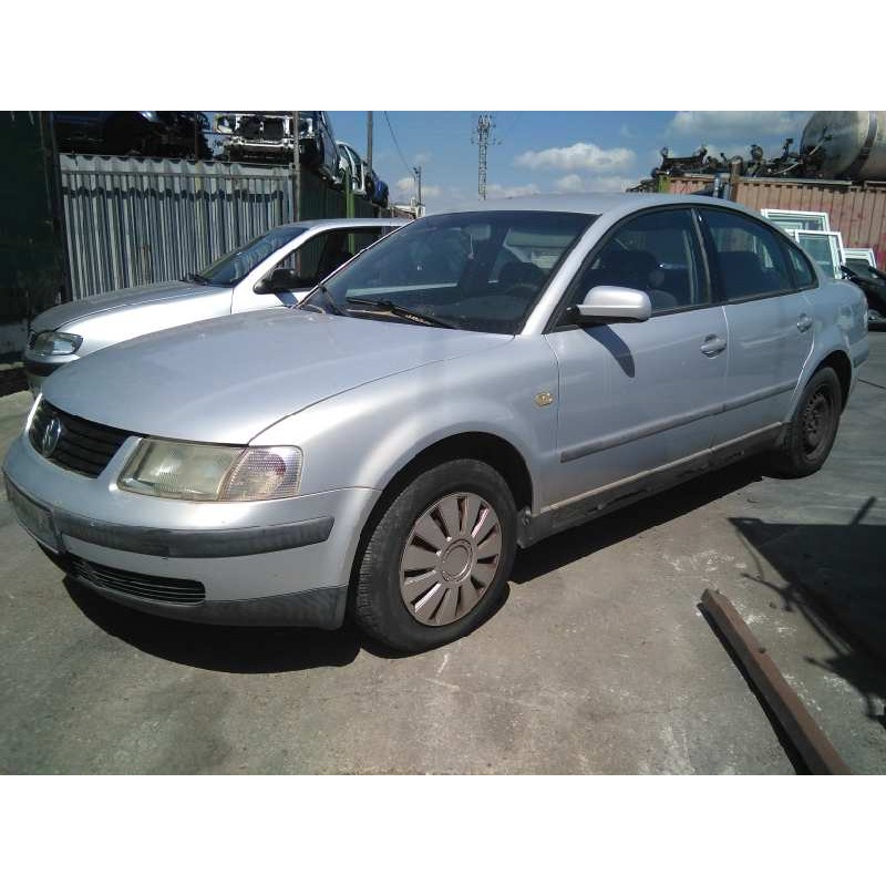 volkswagen passat berlina (3b2) del año 1999