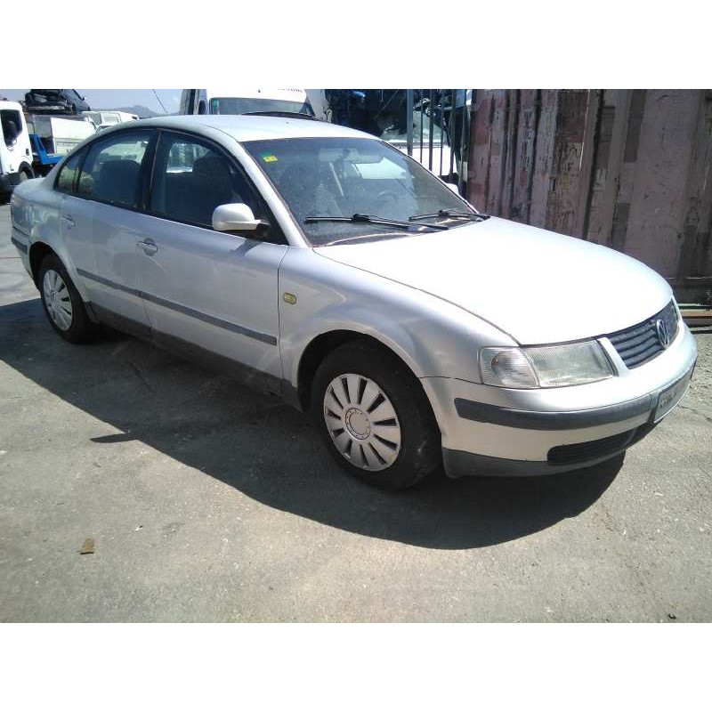 volkswagen passat berlina (3b2) del año 1999