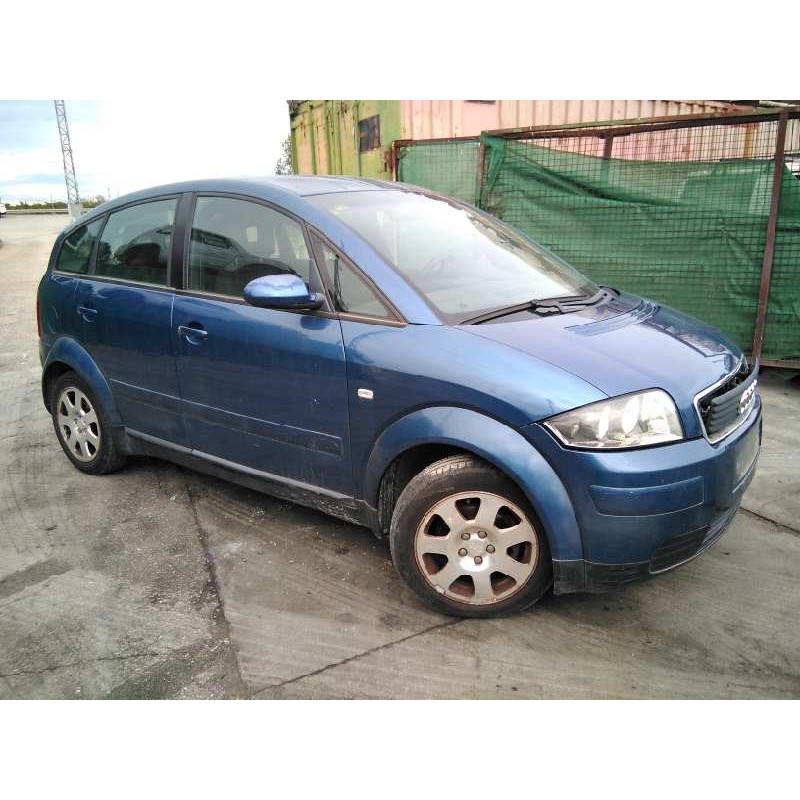 audi a2 (8z) del año 2004