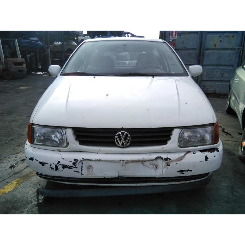 volkswagen polo berlina (6n1) del año 1995