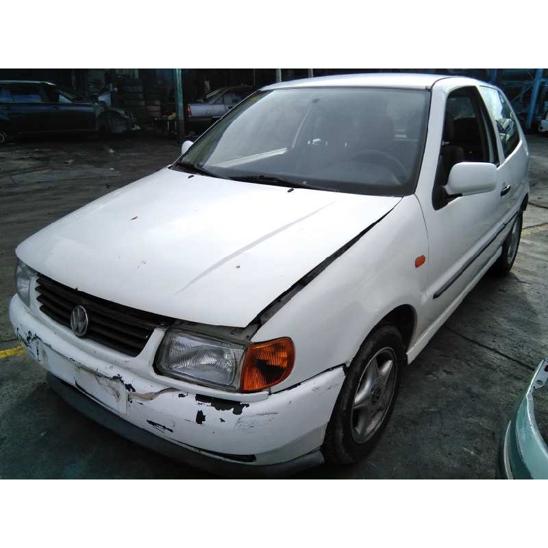 volkswagen polo berlina (6n1) del año 1995