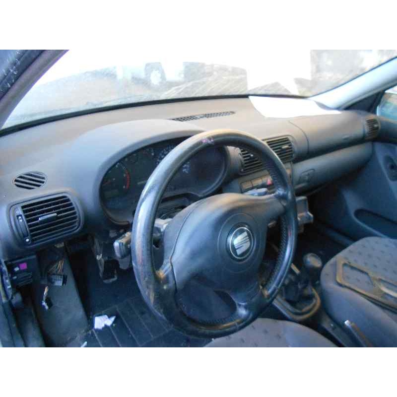 seat toledo (1m2) del año 2000