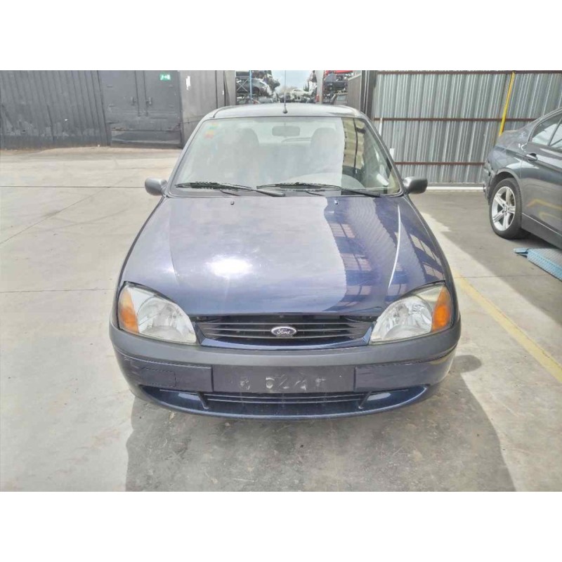 ford fiesta berlina (dx) del año 2000