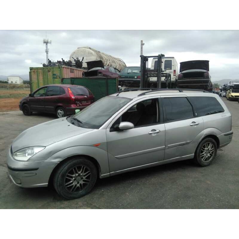 ford focus turnier (cak) del año 2001