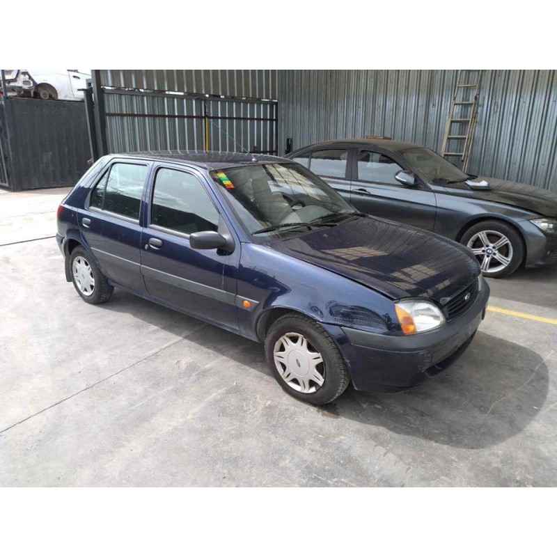 ford fiesta berlina (dx) del año 2000