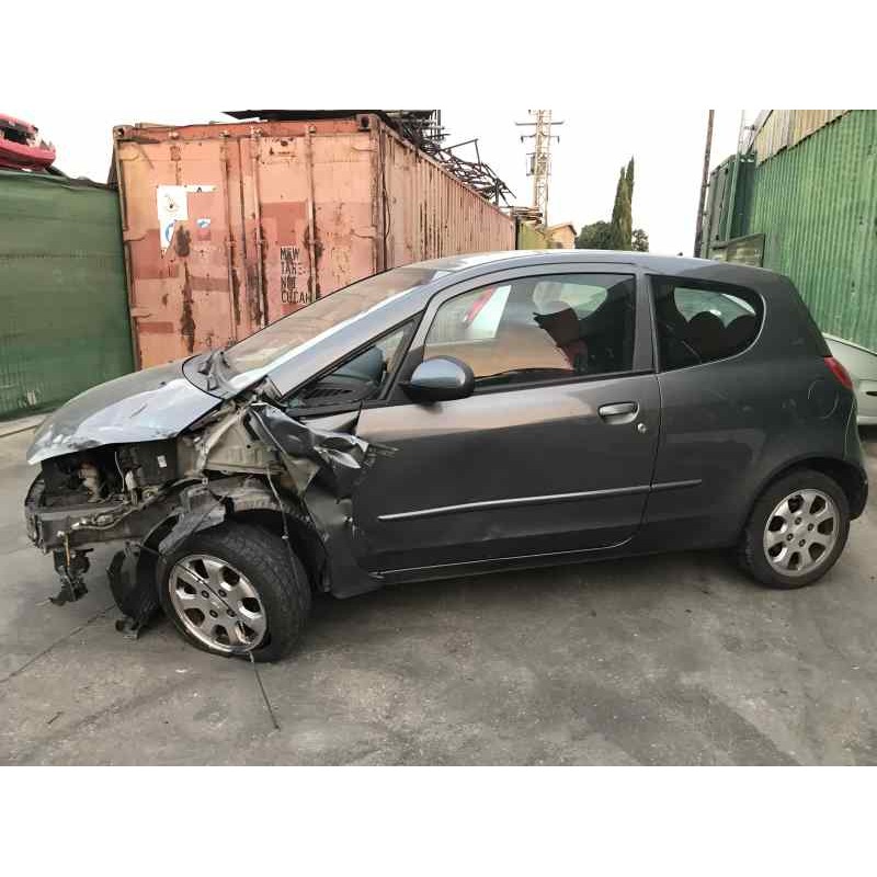 mitsubishi colt berlina 3 (cz) del año 2007