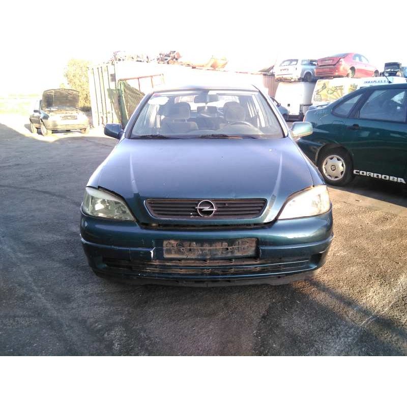 opel astra g berlina del año 2001