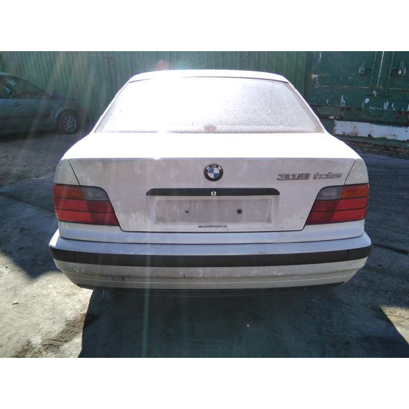 bmw serie 3 berlina (e36) del año 1995