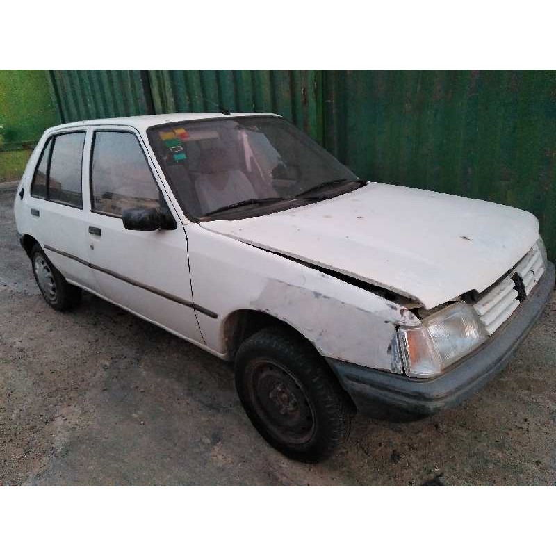 peugeot 205 berlina del año 1991