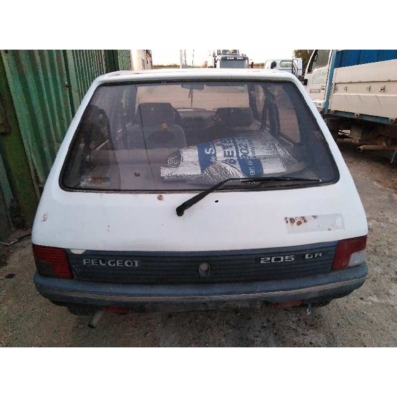 peugeot 205 berlina del año 1991
