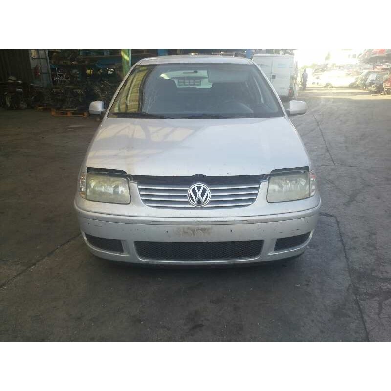 volkswagen polo berlina (6n2) del año 2000