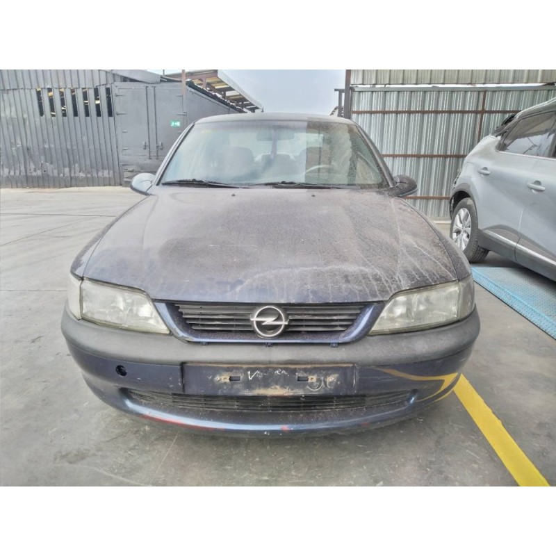 opel vectra b berlina del año 1998