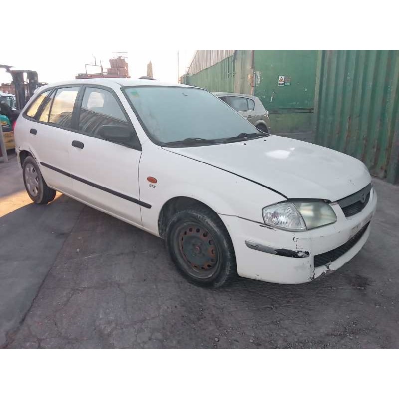 mazda 323 berlina f/s (bj) del año 1999
