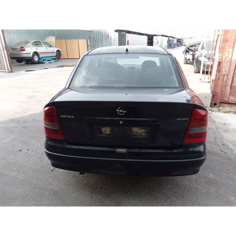 opel astra g berlina del año 2003