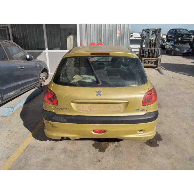 peugeot 206 berlina del año 2004
