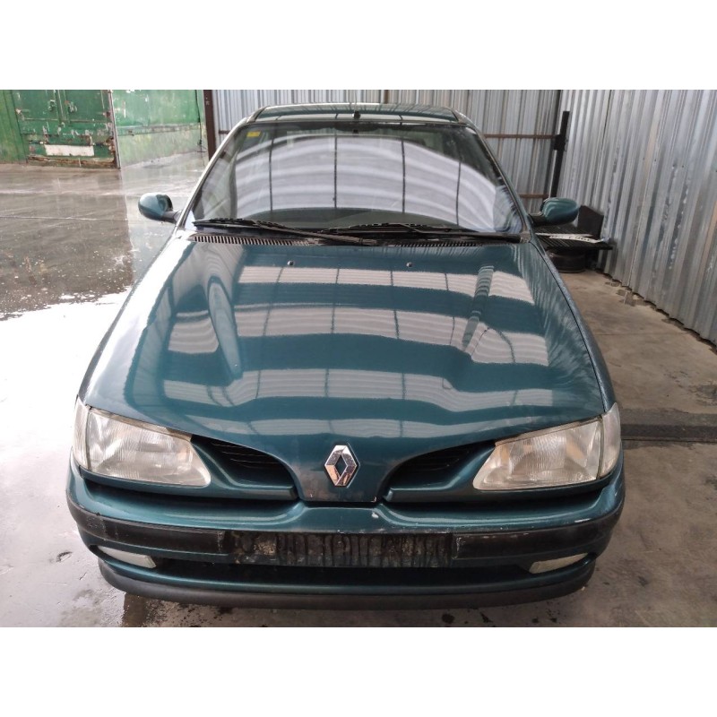 renault megane i berlina hatchback (ba0) del año 1998