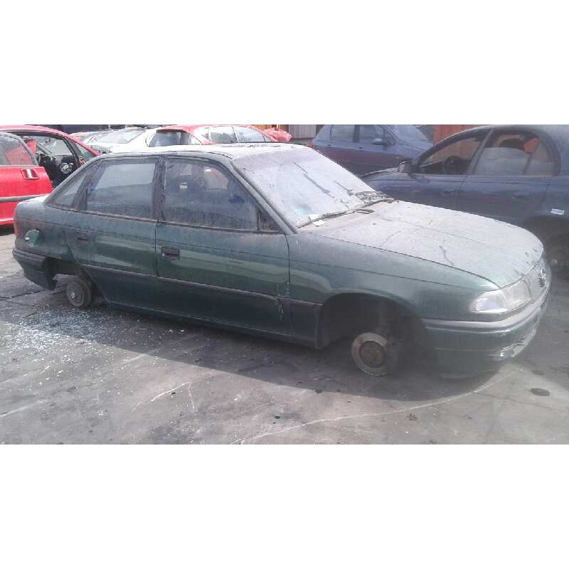 opel astra f berlina del año 1997
