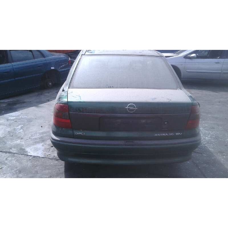 opel astra f berlina del año 1997
