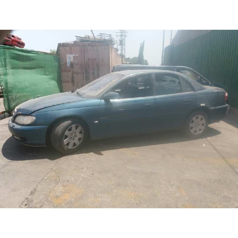 opel omega b del año 2001