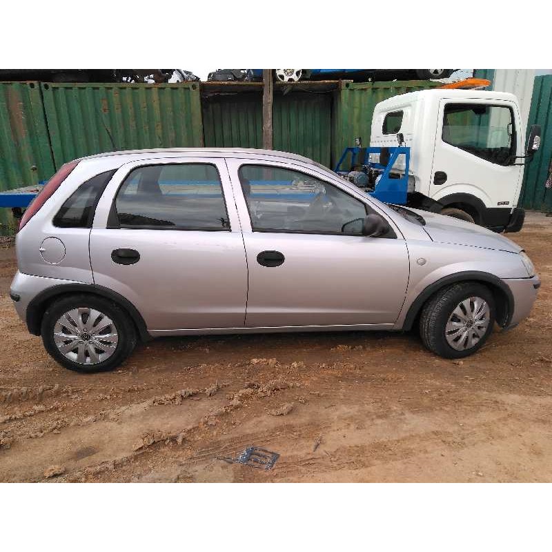 opel corsa c del año 2004