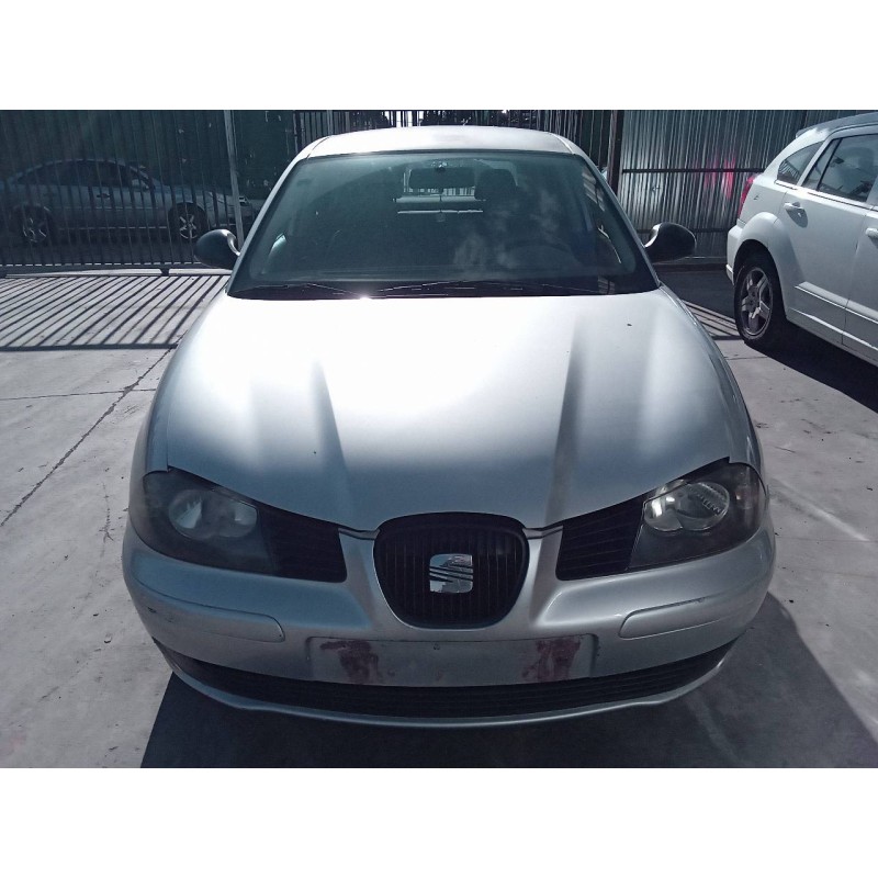 seat ibiza (6l1) del año 2003