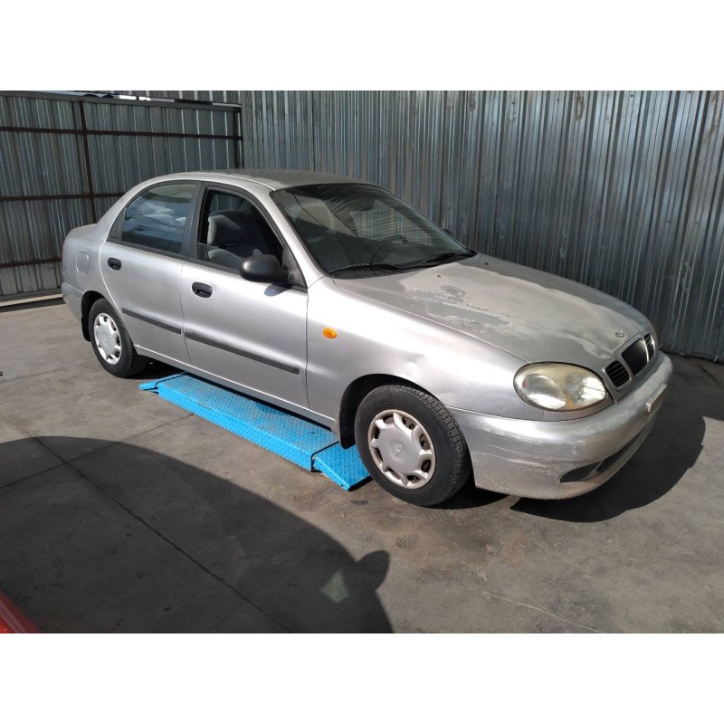 daewoo lanos del año 1999