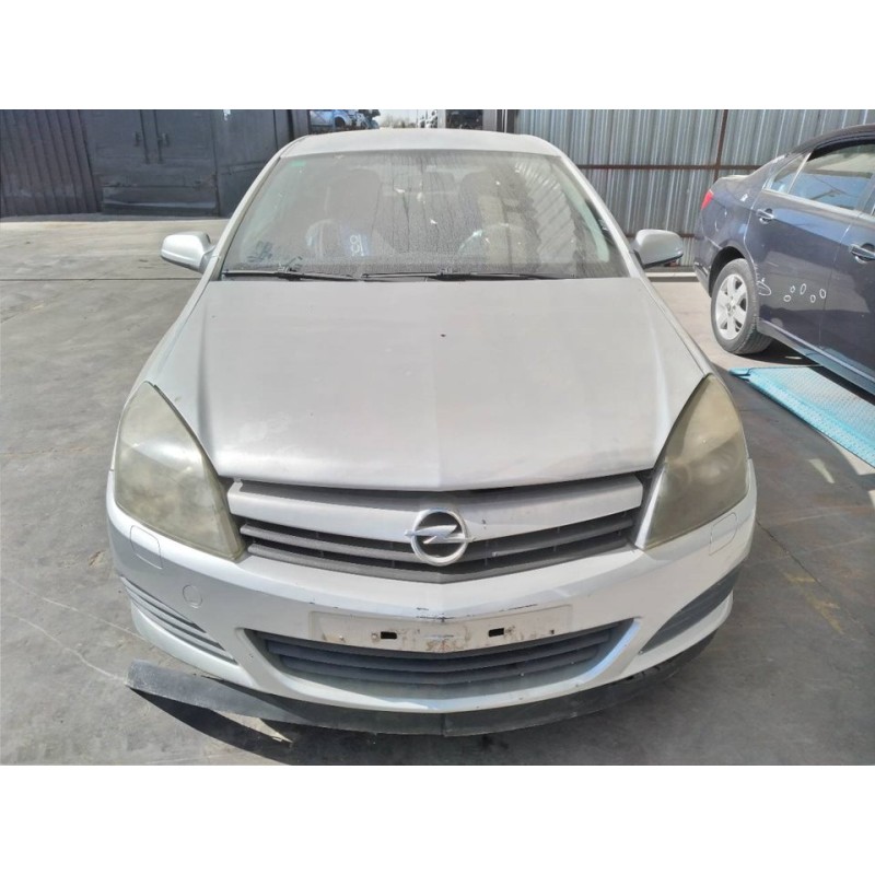 opel astra gtc del año 2005