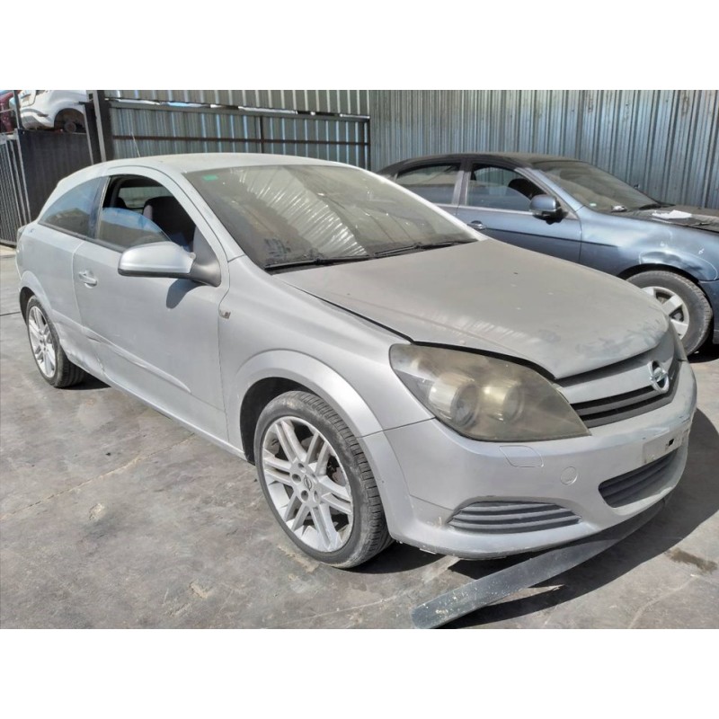 opel astra gtc del año 2005