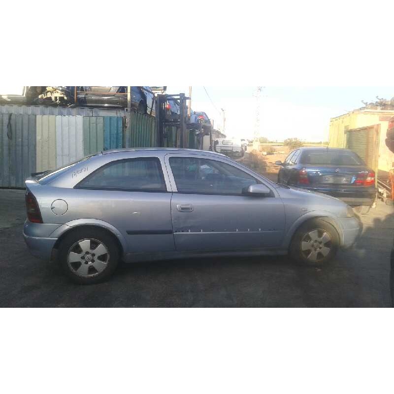 opel astra g berlina del año 2002