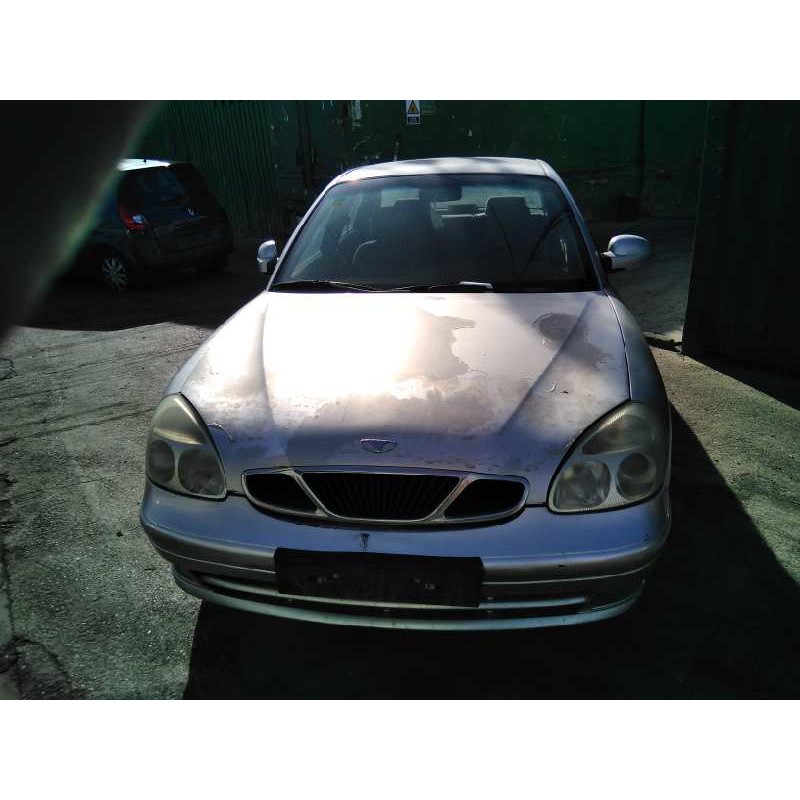 daewoo nubira berlina del año 1999