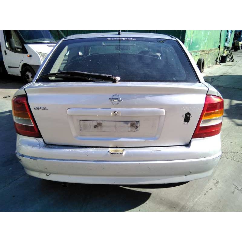 opel astra g berlina del año 1999