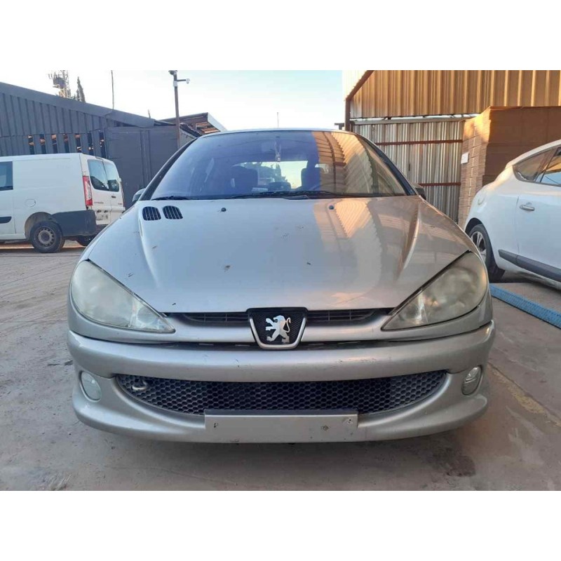 peugeot 206 berlina del año 2005
